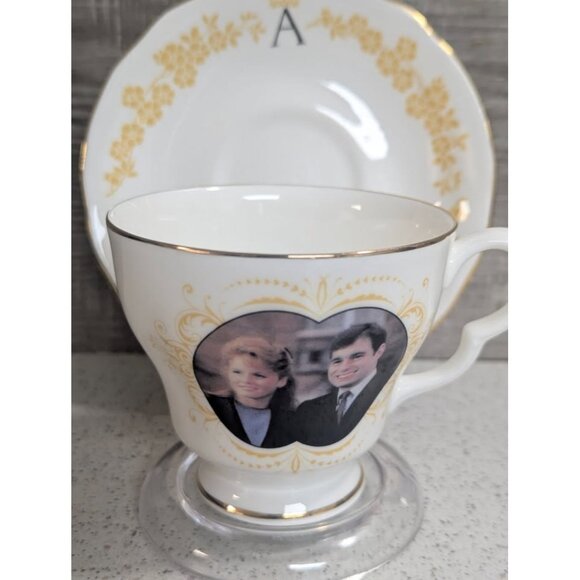 Royalty Lot - Queen's Family - Picture 4 of 10